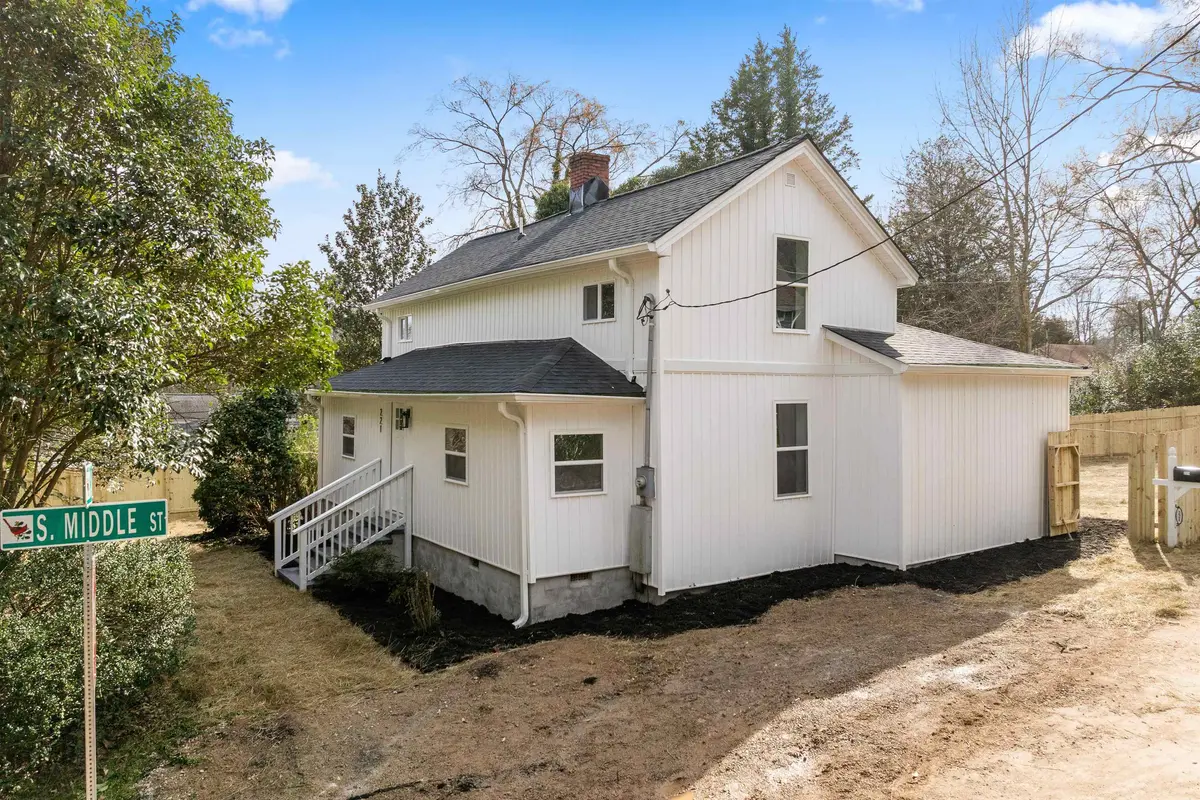 221 Calvert ST, Spartanburg, SC 29307