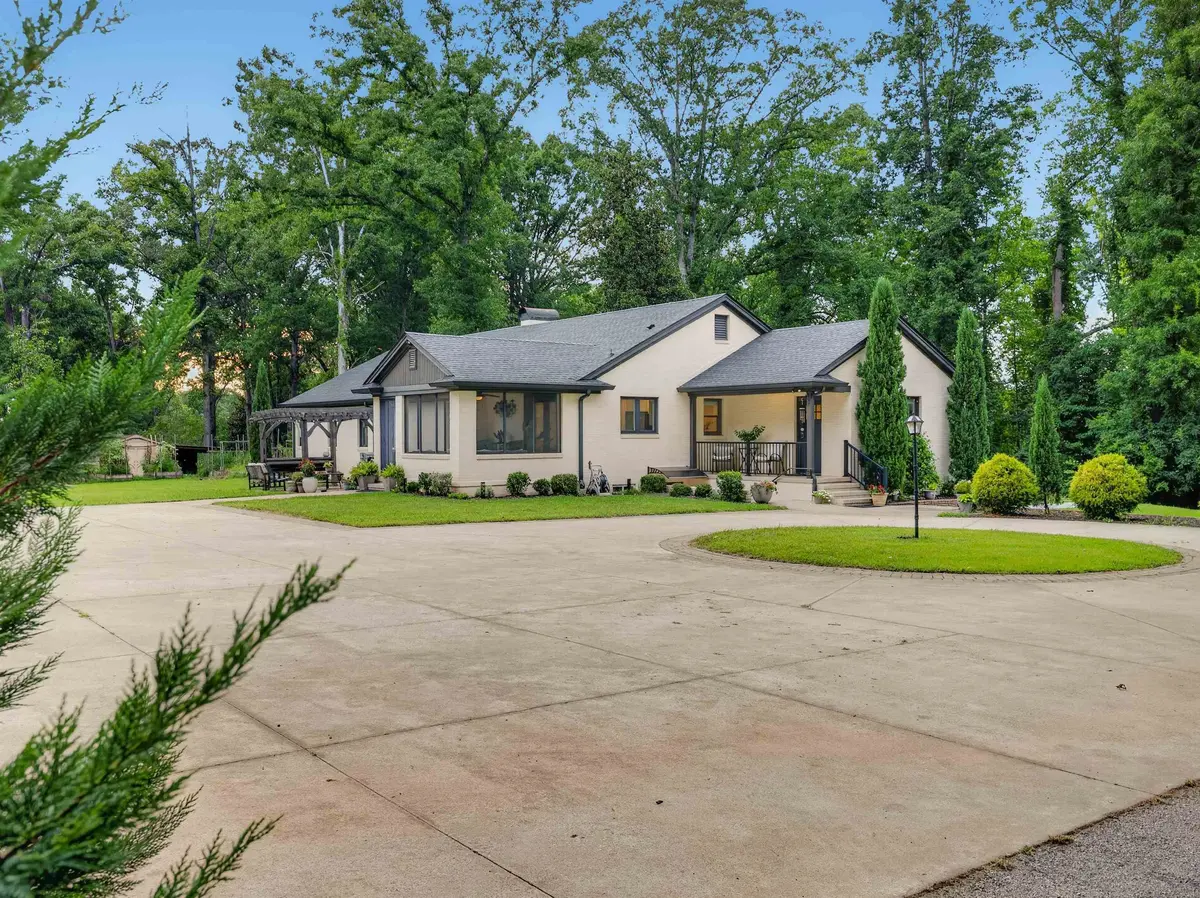 1035 WO Ezell BLVD, Spartanburg, SC 29301