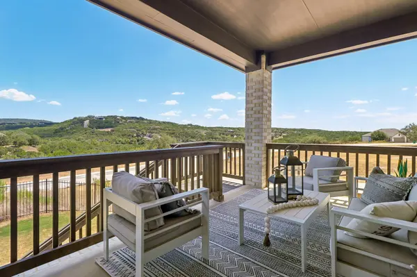 8112 Turning Leaf CIR, Lago Vista, TX 78645