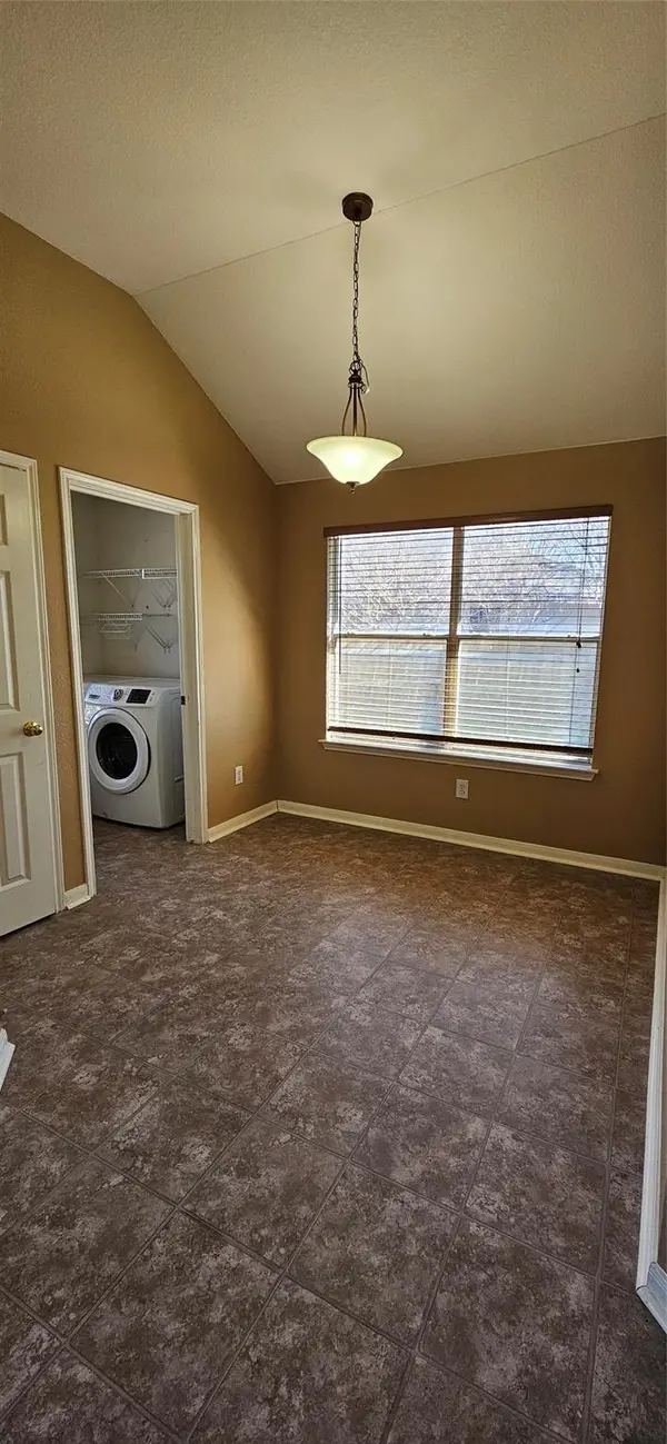 107 HELEN CV, Hutto, TX 78634
