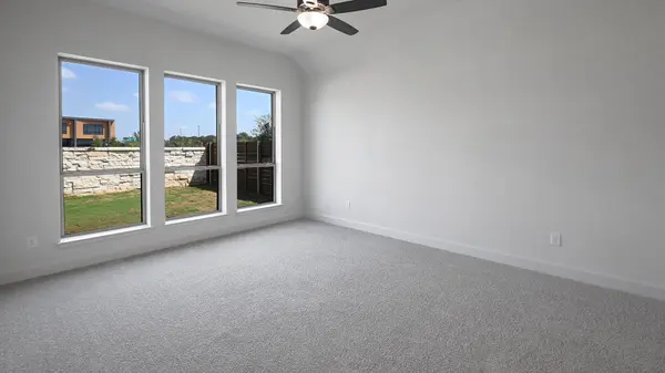 3925 Wishing Well DR, Lockhart, TX 78644