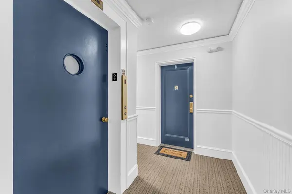 36 Cathedral AVE #2D, Hempstead, NY 11550