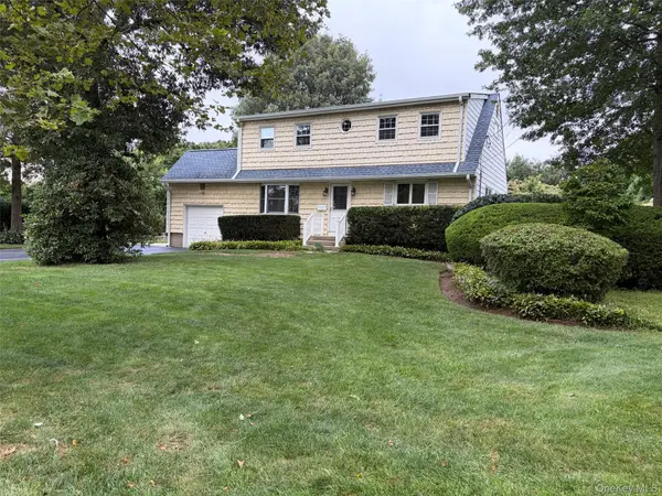 21 Purdy AVE, East Northport, NY 11731