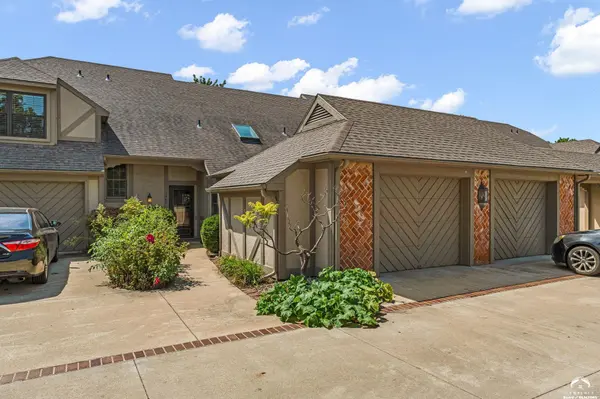 3403 Seminole DR, Lawrence, KS 66047