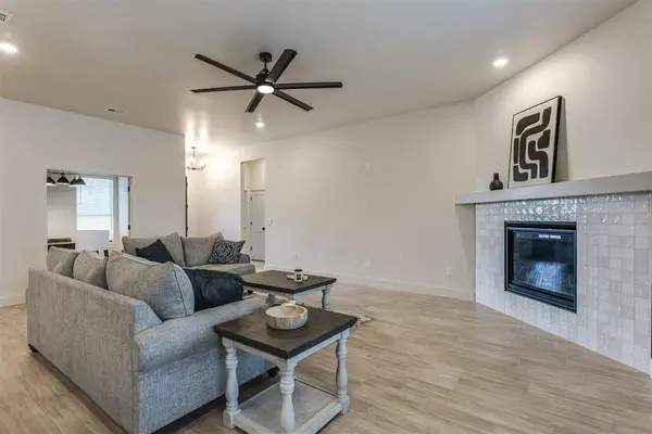 2900 River Birch LN, Yukon, OK 73099