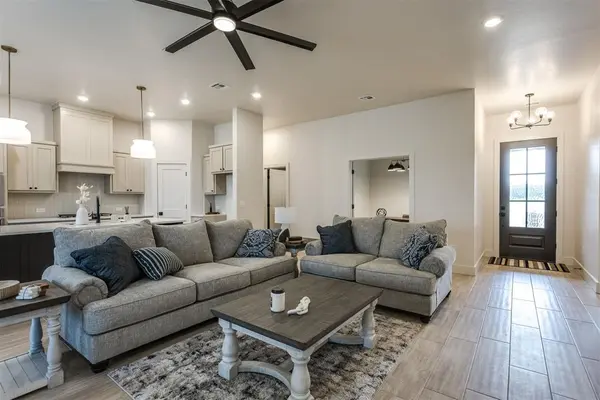 2900 River Birch LN, Yukon, OK 73099