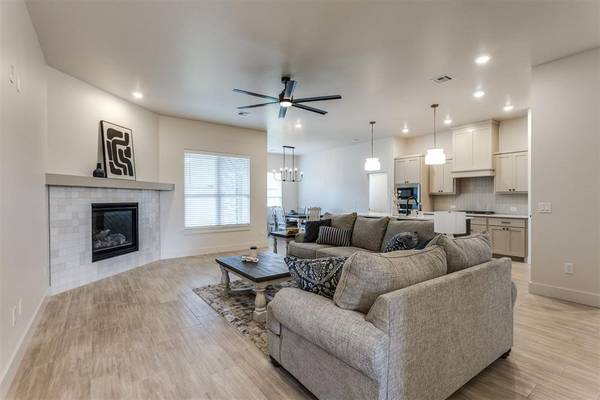 2900 River Birch LN, Yukon, OK 73099