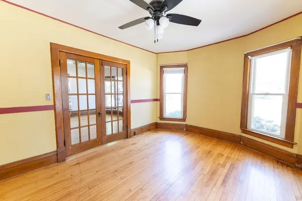 825 FREDERICK ST, Oshkosh, WI 54901