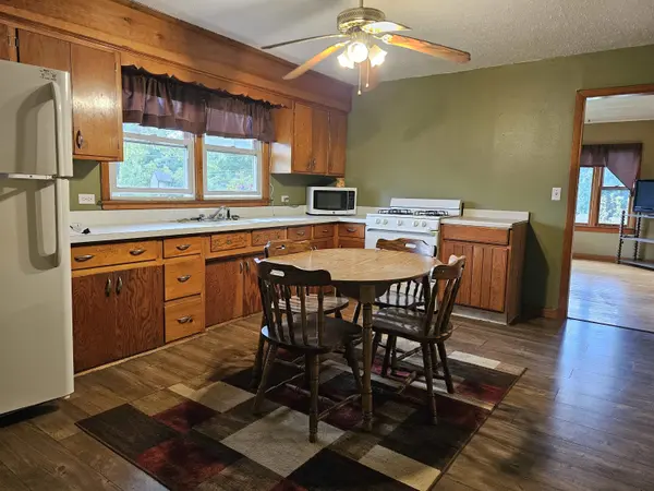 705 E ALFRED ST, Weyauwega, WI 54983
