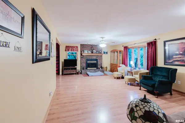 1639 Route 166 HWY, Creal Springs, IL 62922