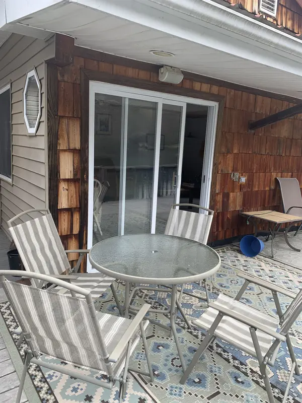 368 E Lakeshore Dr, Landrum, SC 29356-0000