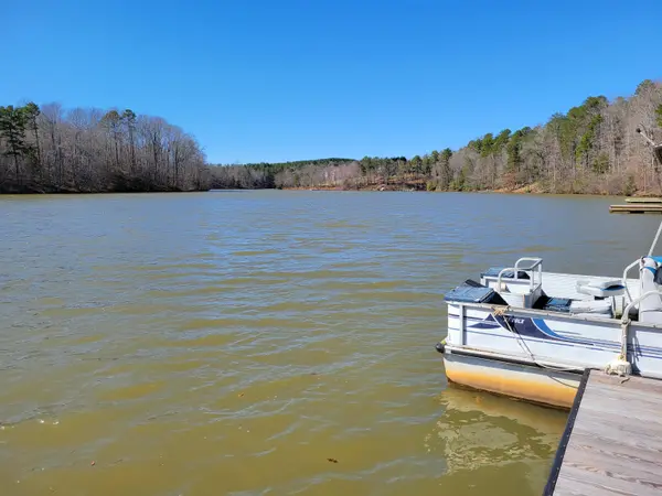 1048 Lingering Water Ln, Chesnee, SC 29323