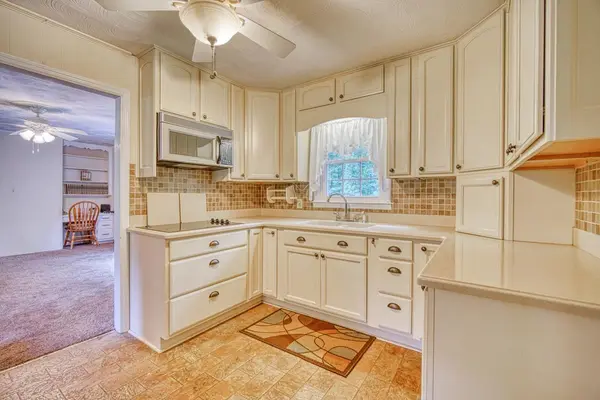 123 Pinewood Drive, Woodruff, SC 29388