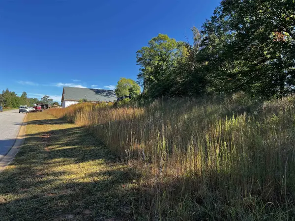 165 Floyd Meadow Dr., Inman, SC 29349