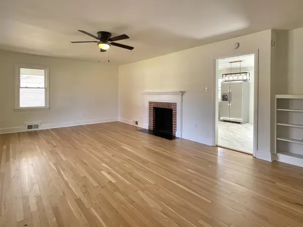 2 Lamotte ST, Spartanburg, SC 29301
