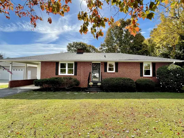 2 Lamotte ST, Spartanburg, SC 29301