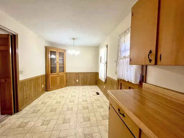 103 E Bridges Street, Landrum, SC 29356