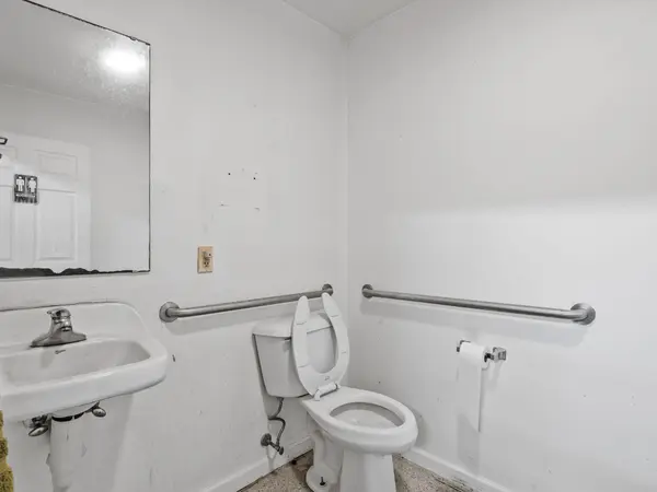 4058 Parris Bridge RD, Boiling Springs, SC 29316-5441
