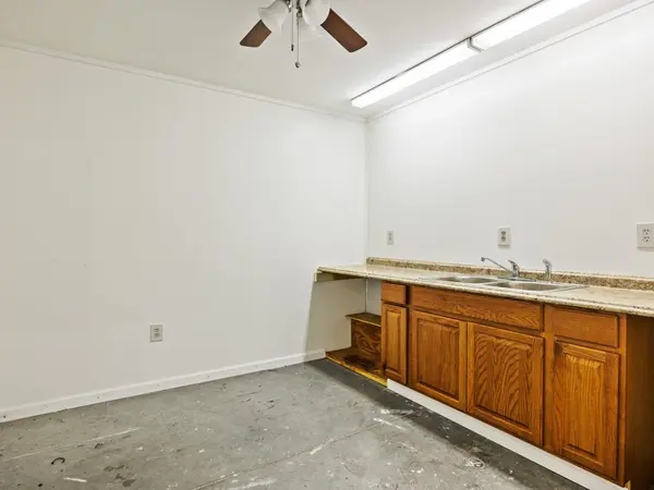 4058 Parris Bridge RD, Boiling Springs, SC 29316-5441