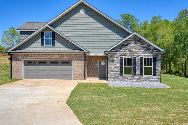 507 Paula Daves Court, Inman, SC 29349