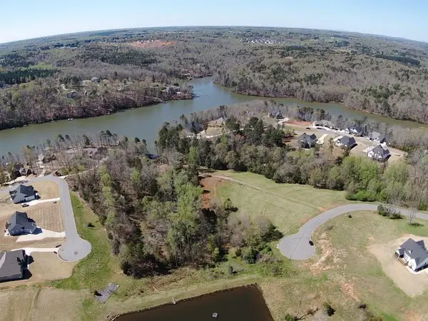 906 Pleasant Cove DR, Chesnee, SC 29323