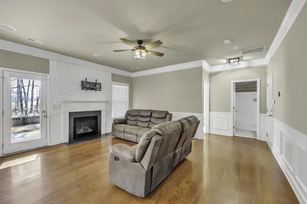 324 Barrett Chase DR, Simpsonville, SC 29680