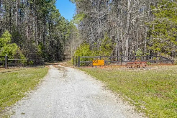 225 Two Mile Creek RD, Enoree, SC 29335