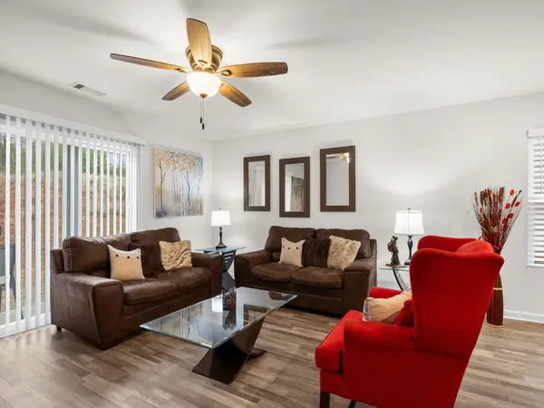 822 Segway Ln, Inman, SC 29349