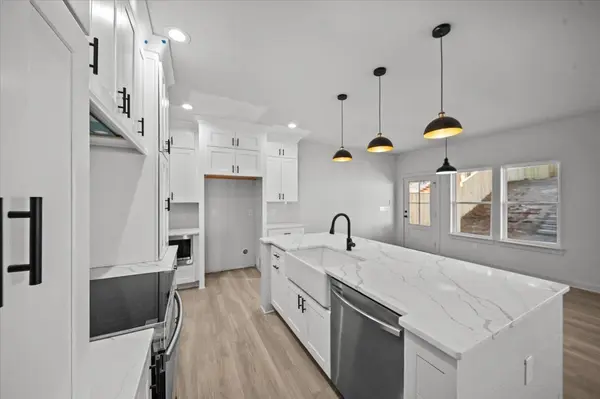 29 Heard DR, Greenville, SC 29605