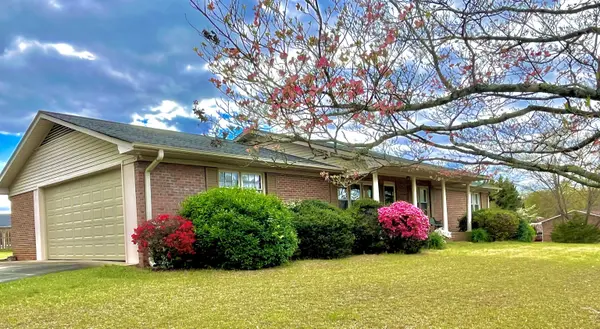 406 Redland Road RD, Landrum, SC 29356
