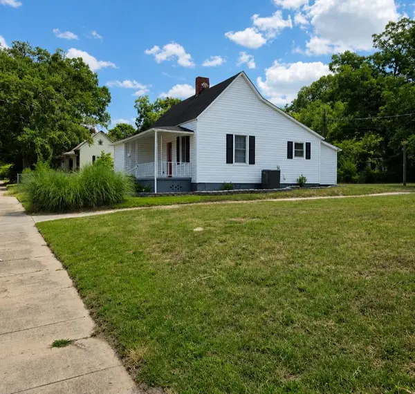 215 Washington ST, Clinton, SC 29325-1845