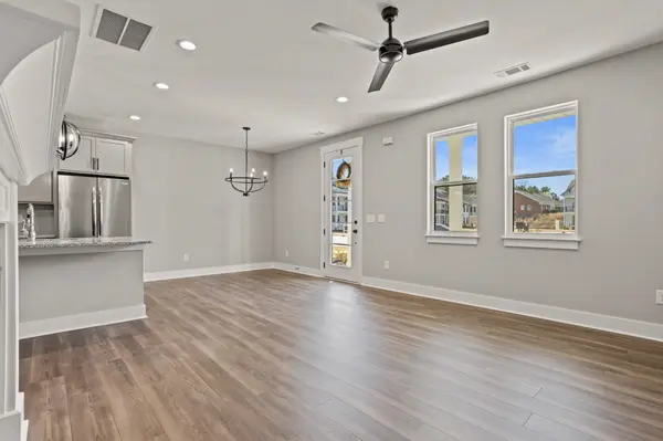 1113 Syrah LN, Duncan, SC 29334