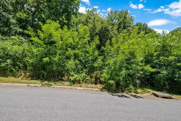 100 Old Compton ST, Pendleton, SC 29670