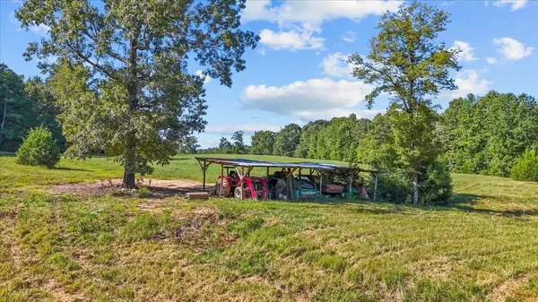 1443 Henderson RD, Gray Court, SC 29645