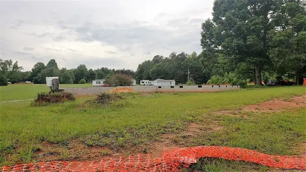 1930 Bonner RD, Cowpens, SC 29330