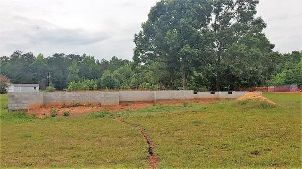 1930 Bonner RD, Cowpens, SC 29330