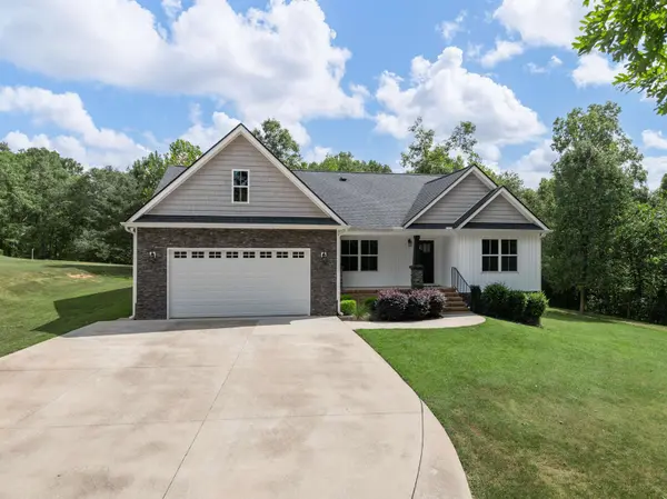 10938 Reidville RD, Greer, SC 29651-7520