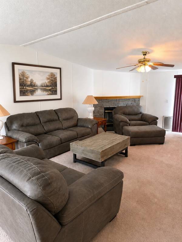 568 Quail Creek Rd, Inman, SC 29349