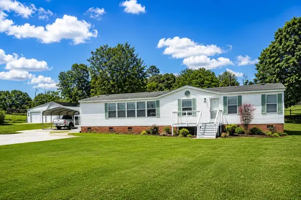 568 Quail Creek Rd, Inman, SC 29349