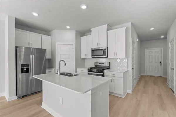 402 Blissful CT, Taylors, SC 29687