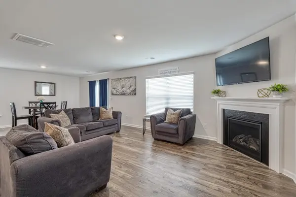 1332 Saddle CT, Roebuck, SC 29376