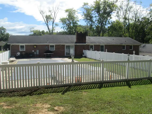 102 W Bridges Street, Landrum, SC 29356