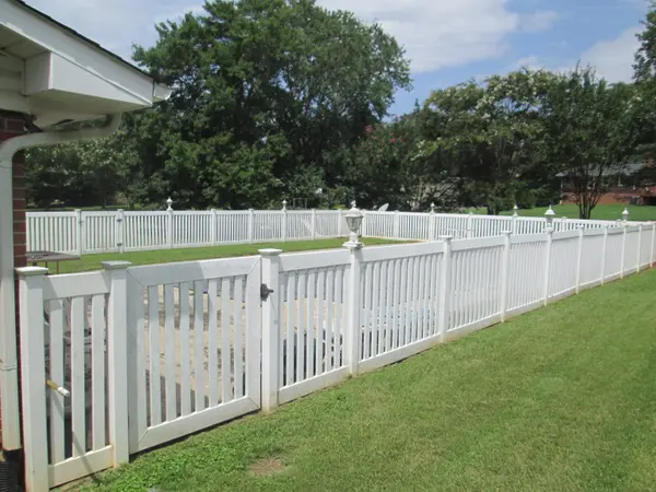 102 W Bridges Street, Landrum, SC 29356