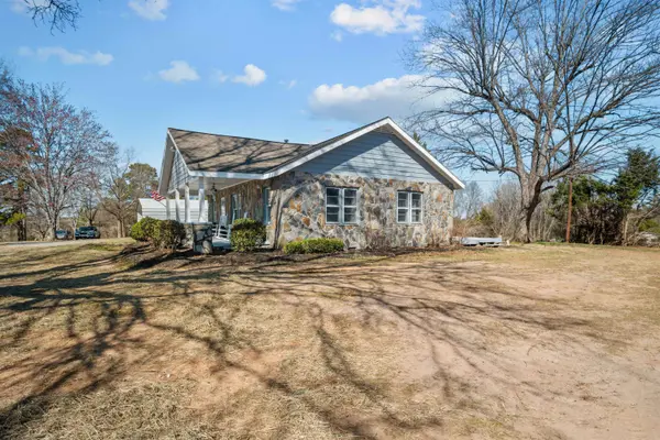 1953 Big Island RD, Rutherfordton, NC 28139