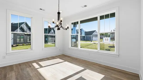 1513 Delhaven CT, Campobello, SC 29322
