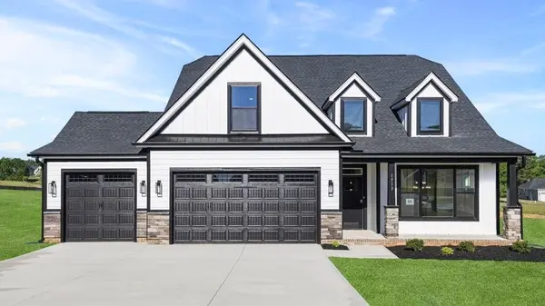 1513 Delhaven CT, Campobello, SC 29322