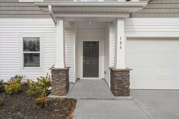 106 Madison CT, Gray Court, SC 29645