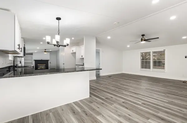 1635 Anderson Ridge RD, Simpsonville, SC 29681