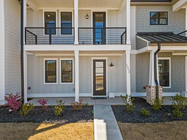 1212 N Pinot RD, Duncan, SC 29334