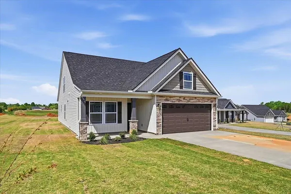 101 Crooked Tree DR, Gaffney, SC 29341